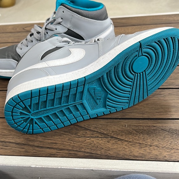 COPY - COPY - Nike Air Jordan's Comes with White Shoe Strings laced ‼️ Good shoe - Picture 4 of 4